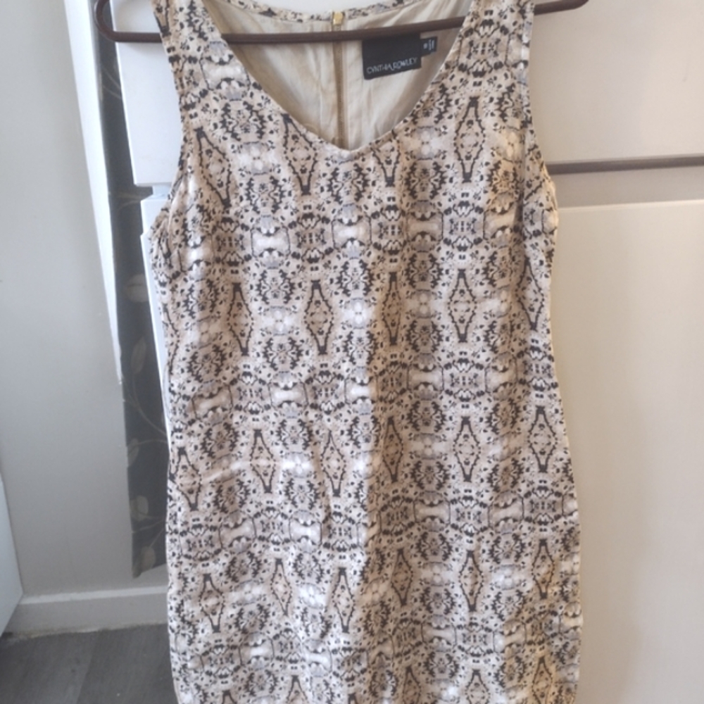 Cynthia Rowley Patterned Kids Dress in Black and Cream Size 10....